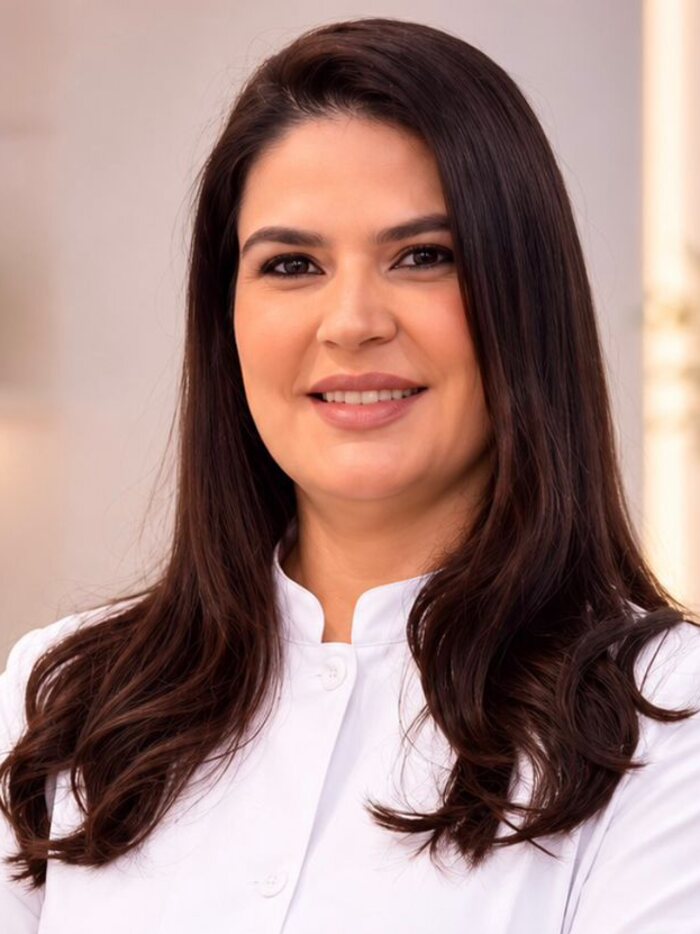 Dra. Camila Condé